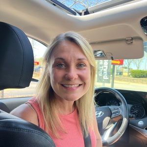 Meet your Posher, Brooke